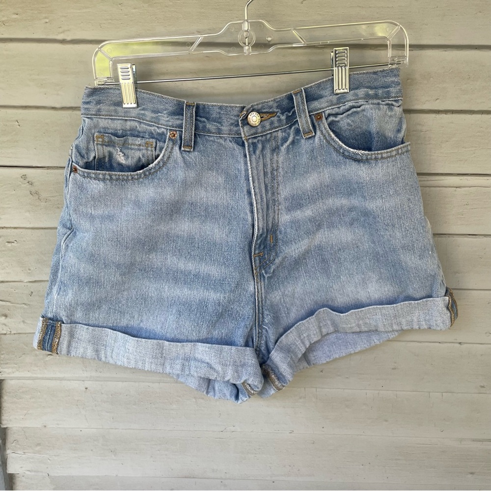 BDG Mom High Rise Shorts